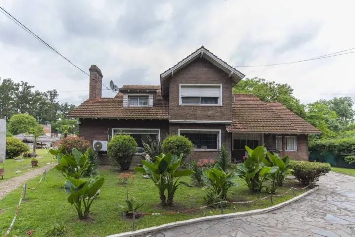 Casa de 4 dormitorios en Tortuguitas, foto 1
