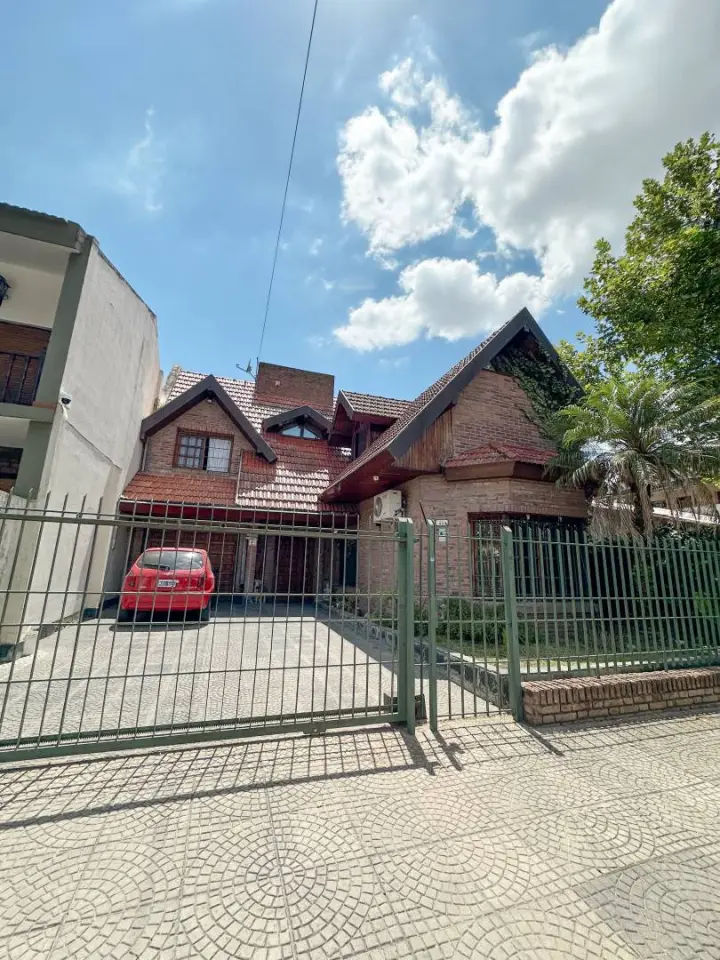 Casa de 3 dormitorios en Bella Vista, foto 1