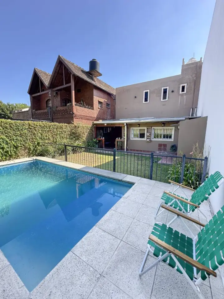 Casa de 4 dormitorios en Bella Vista, foto 1