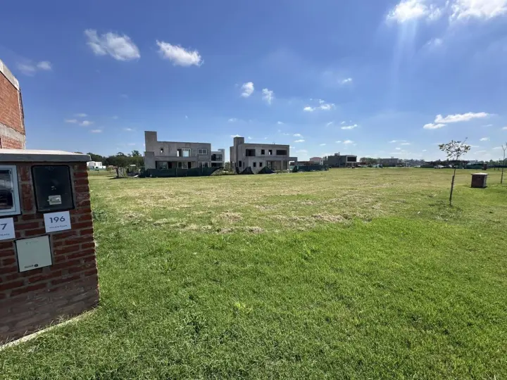 Lote de 651 m² en Bella Vista, foto 1