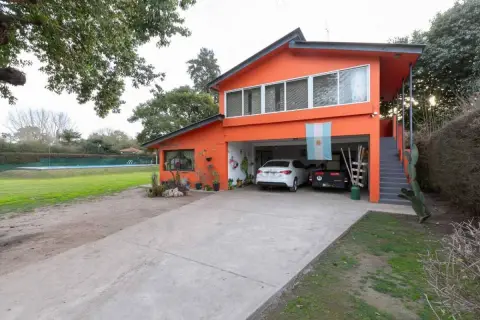 Quinta de 4 dormitorios en Francisco Alvarez