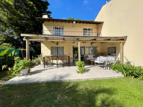 Casa de 3 dormitorios en Bella Vista