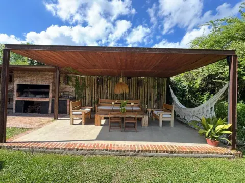 Casa de 3 dormitorios en Bella Vista