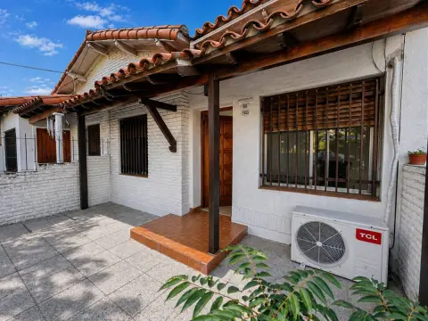 Casa de 3 dormitorios en Ciudad Jardín Lomas del Palomar