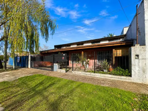 Casa de 3 dormitorios en Muñiz