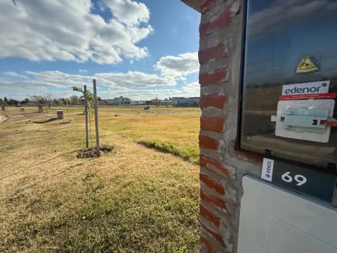 Lote de 601 m² en Derqui